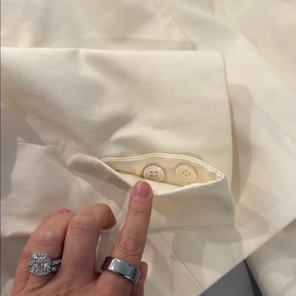 Alexander McQueen Cream Women's Blazer - Picture 6 of 10